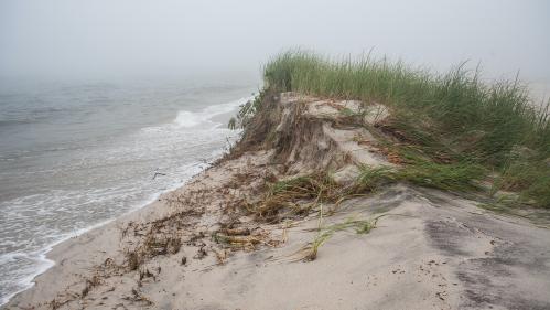 Modern rates of sea level rise began emerging in 1863 as the Industrial Age intensified, according to a new study by an international team including Rutgers researchers that has pinpointed the onset of a significant period of climate change. The study is out now out in Nature Communications.