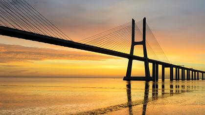 Picture of a bridge at night