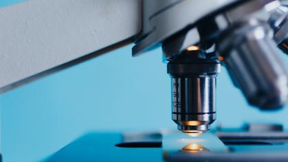 Microscope