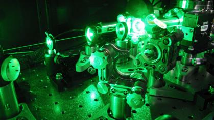 inside_a_high-power_laser_amplifier._rutgers_newark_piotrowiak_laboratory_funded_by_an_nsf_mri_grant._copyright_p._piotrowiak.jpg