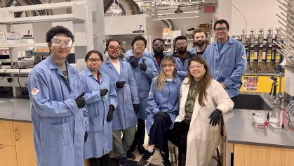 photo of members of the Izgu laboratory