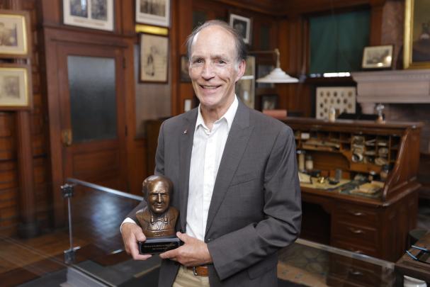 Rutgers Distinguished Professor in the School of Arts and Sciences Department of Chemistry and Chemical Biology G. Charles Dismukes